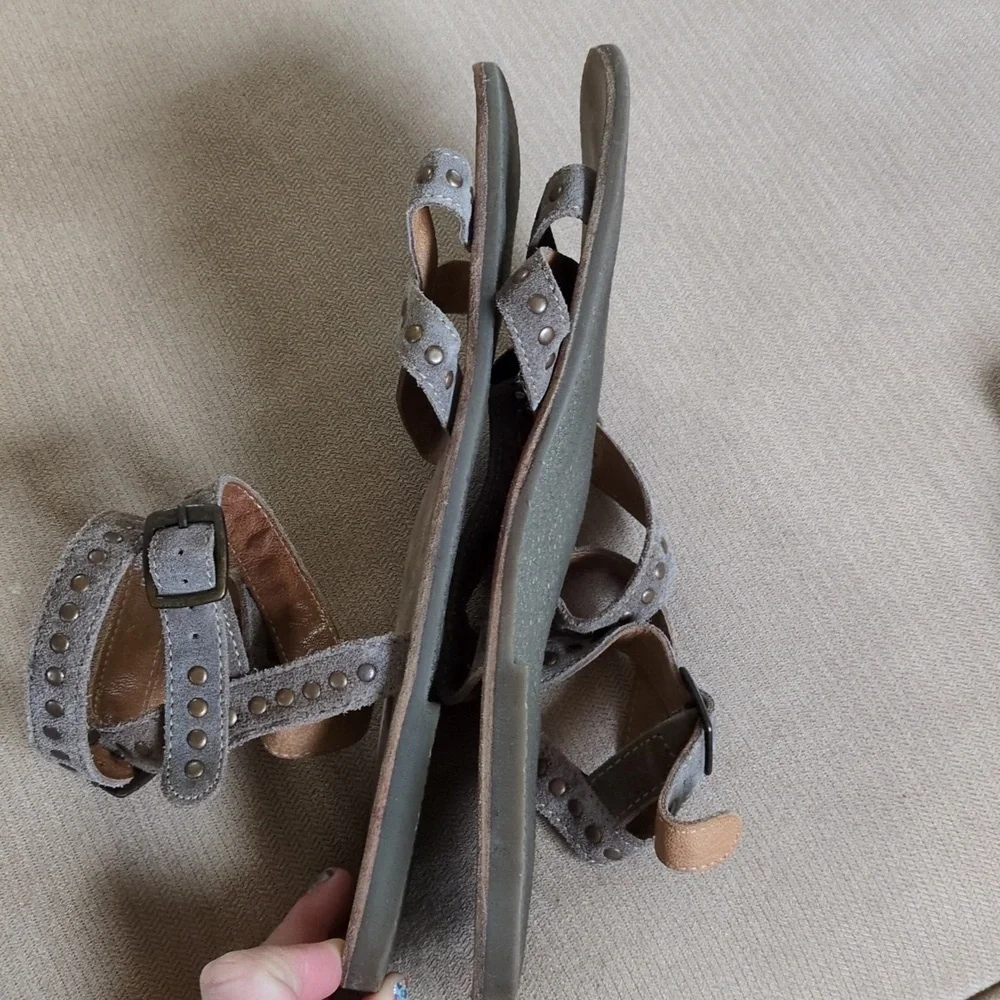 Rebels Studded Brown Sandals Size 10